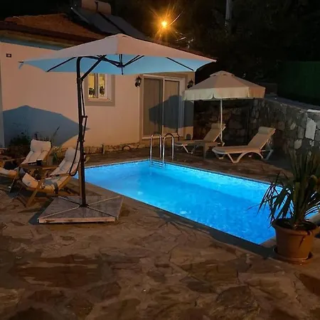 Magnificent Sunset View Villa