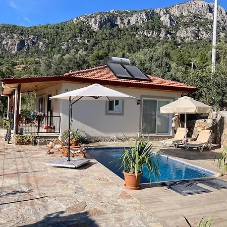 Magnificent Sunset View Villa *